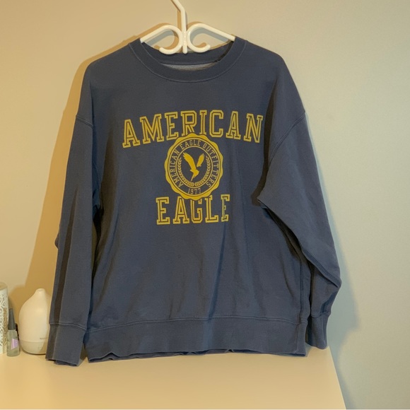 American Eagle crew neck. - Picture 1 of 2